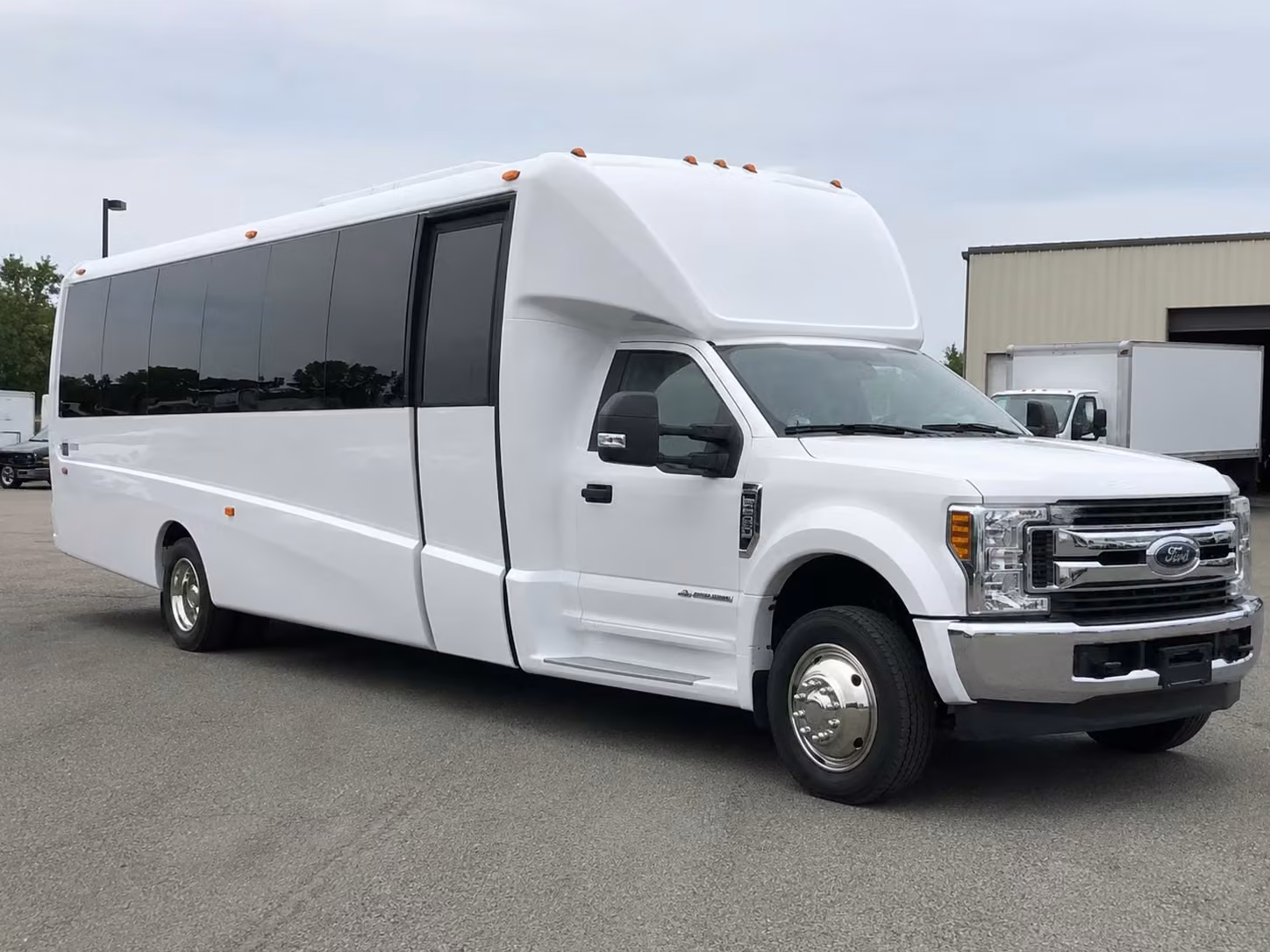 15 passenger minibus