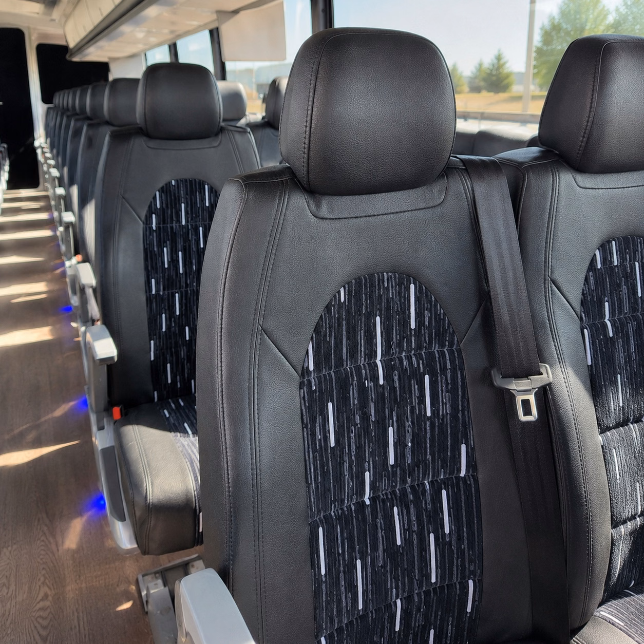 compare bus rentals in nashville the easy way