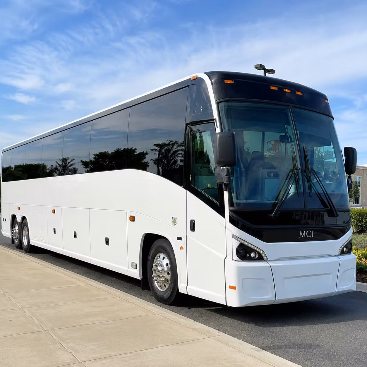 sunday morning shuttle services keep nashville congregations moving