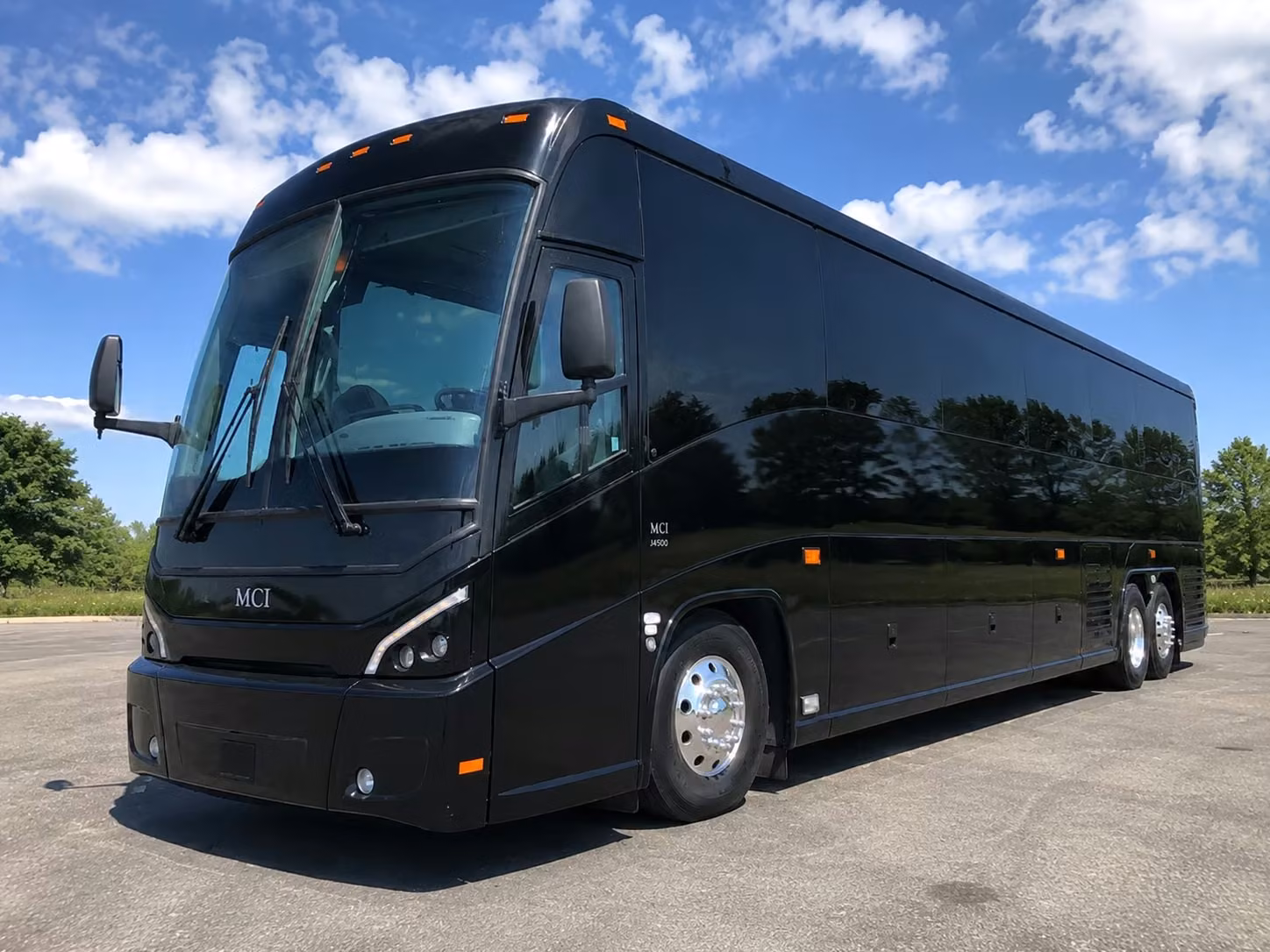 wedding guest shuttle bus rentals for nashville s most iconic venues
